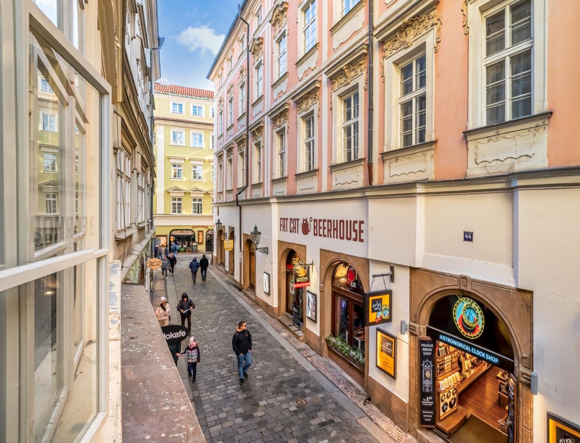 7 Tales Apartments By Adrez, Prague